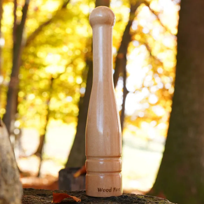 wood fun holzdildo fühler im wald