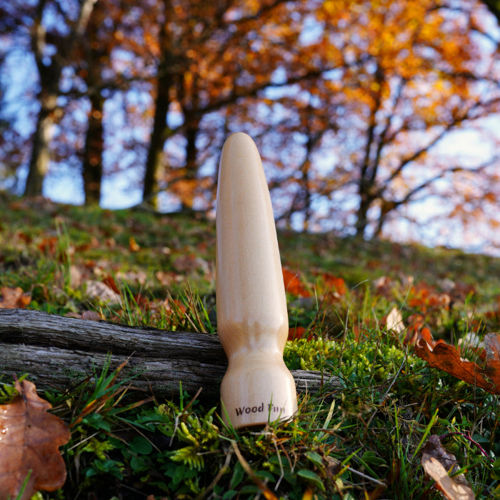 wood fun holzdildo karotte im herbst