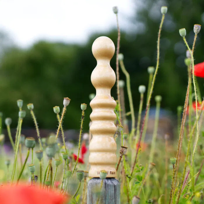 wood fun holzdildo sirene im garten
